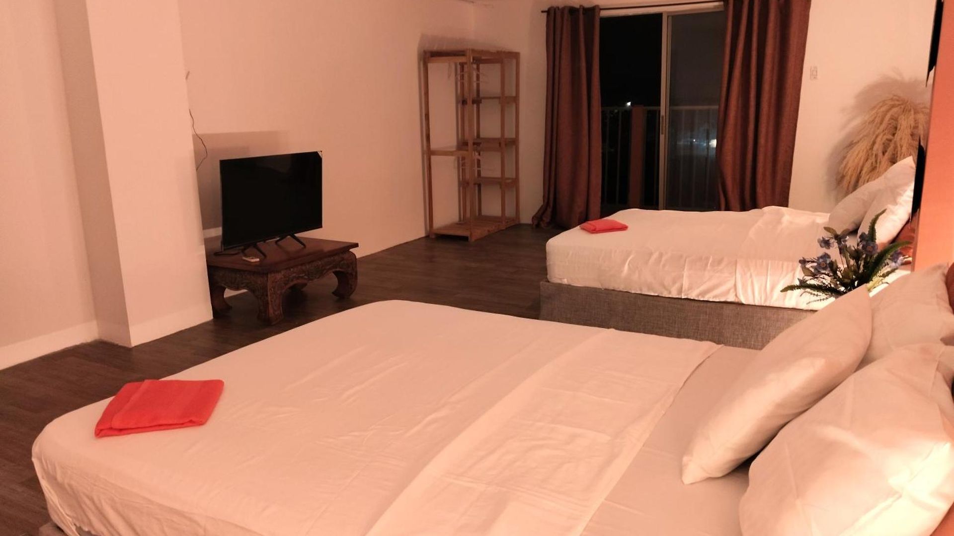 Harmony Deluxe Hotel *