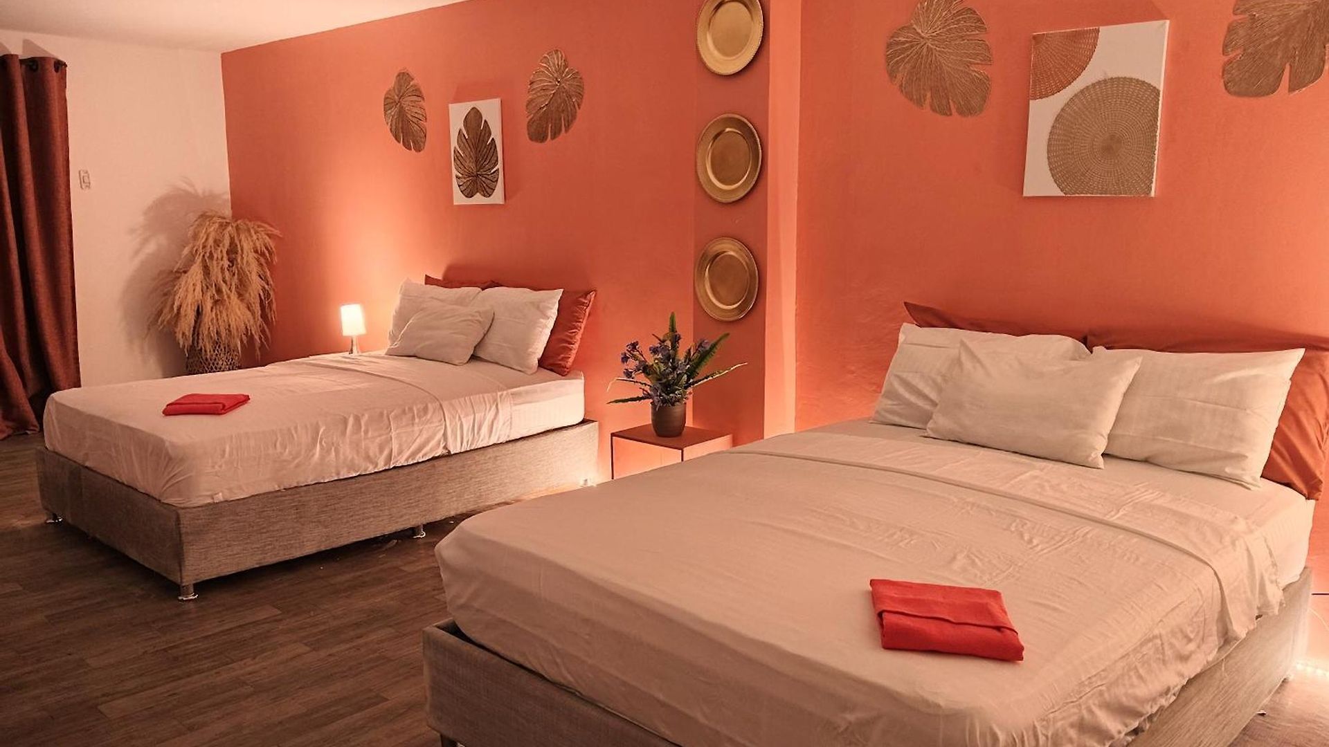 Harmony Deluxe Hotel