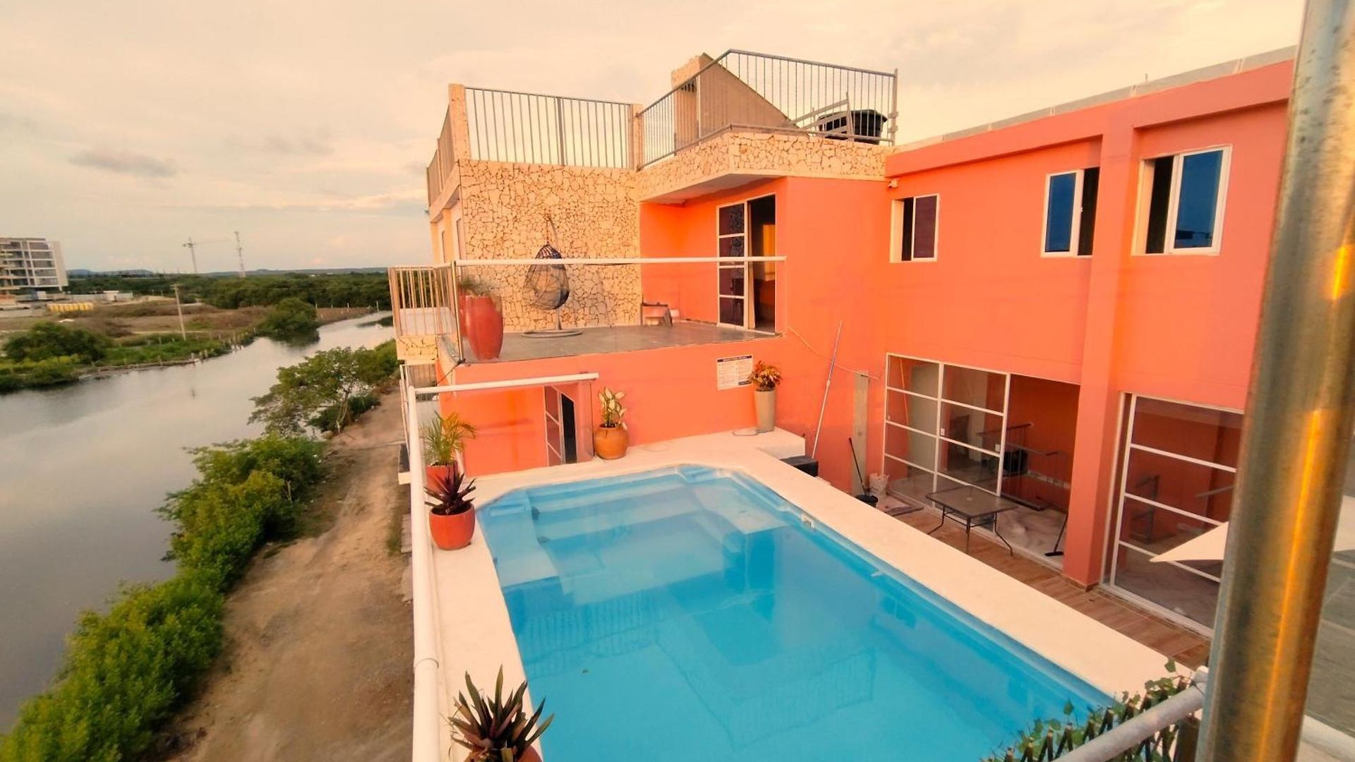 Harmony Deluxe Cartagena