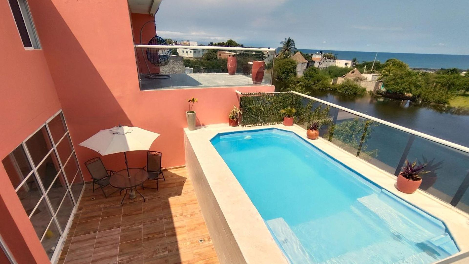 Hotel Harmony Deluxe