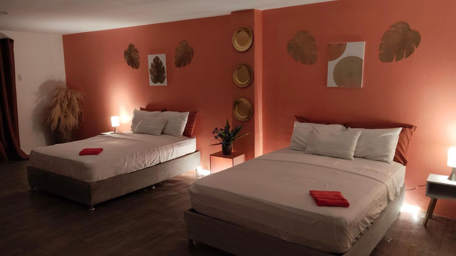 Harmony Deluxe Hotel *