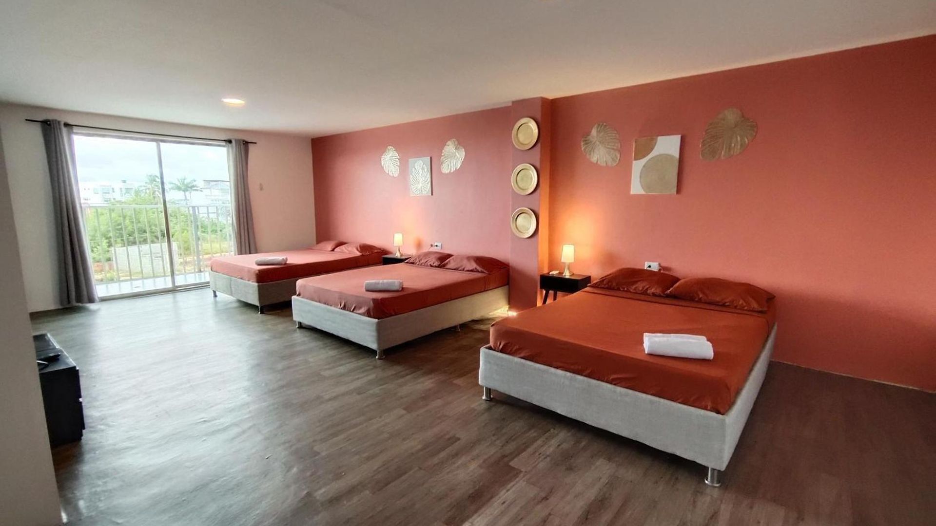 Harmony Deluxe Hotel