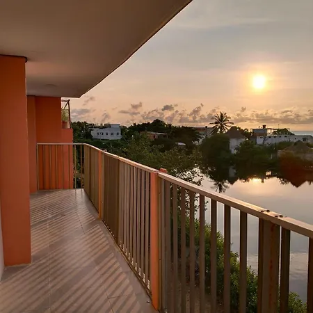 Harmony Deluxe Hotel *