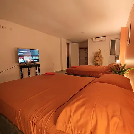 Harmony Deluxe Hotel *