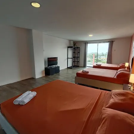 Harmony Deluxe Hotel *