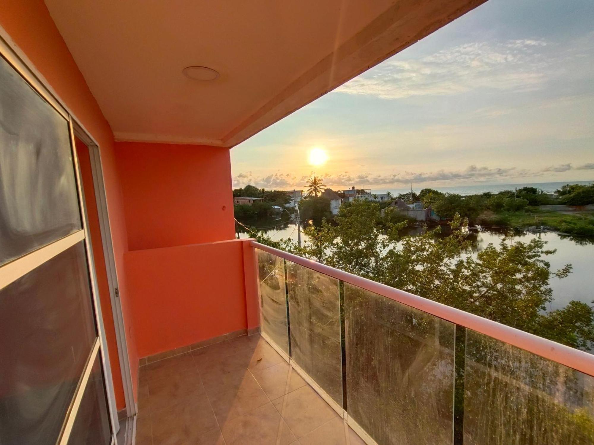 Harmony Deluxe Cartagena