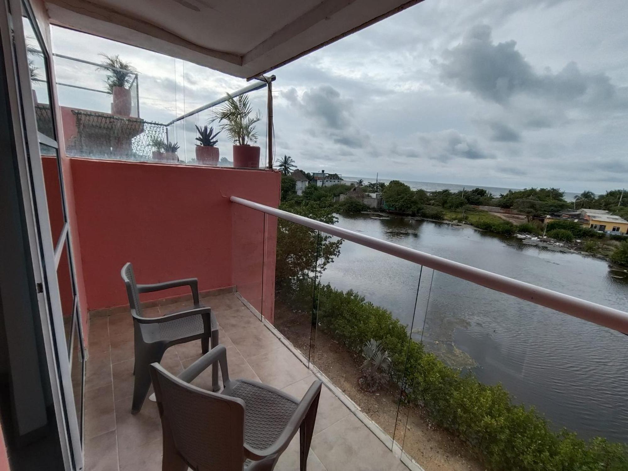 Hotel Harmony Deluxe *