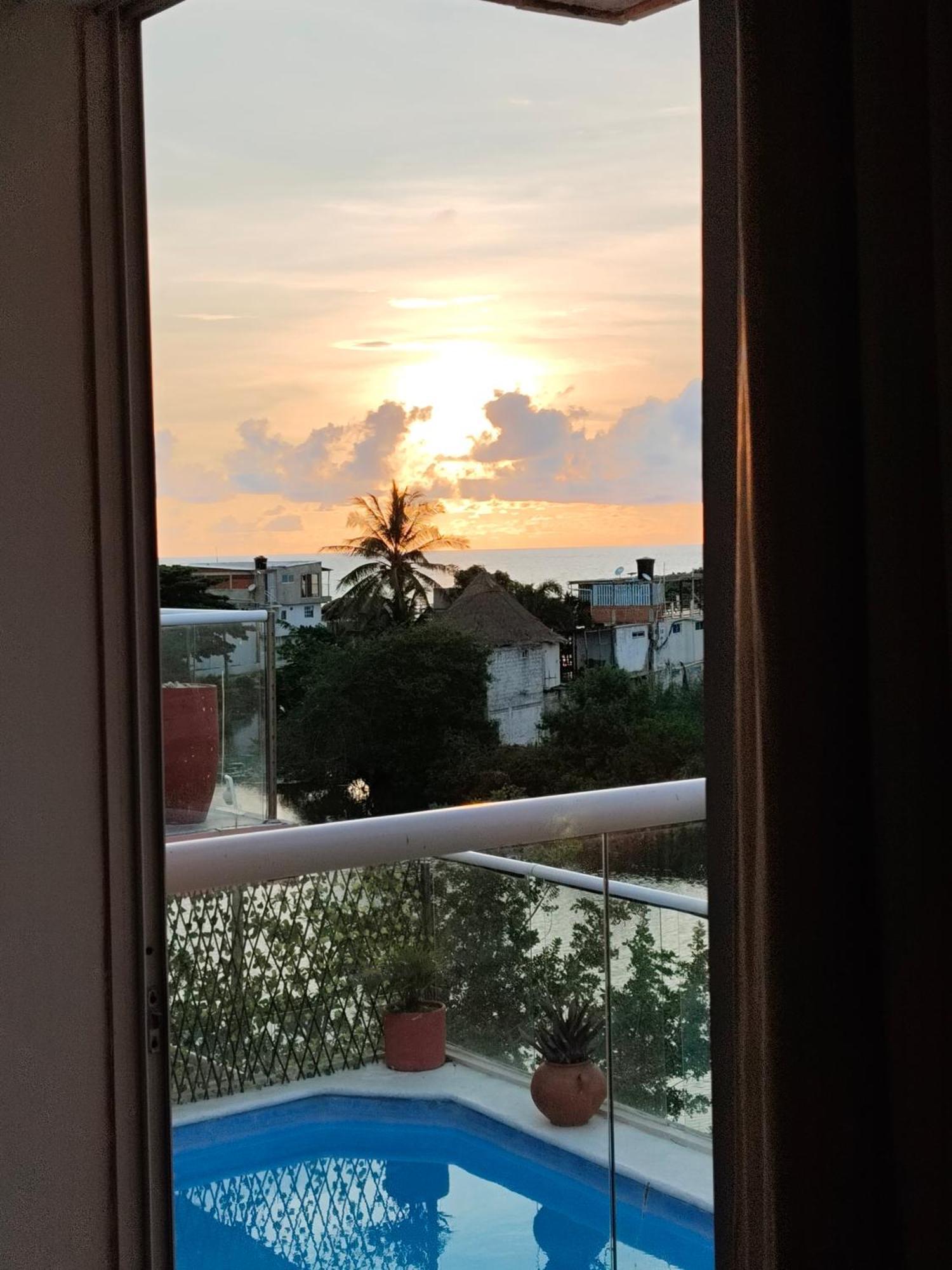 Harmony Deluxe Cartagena