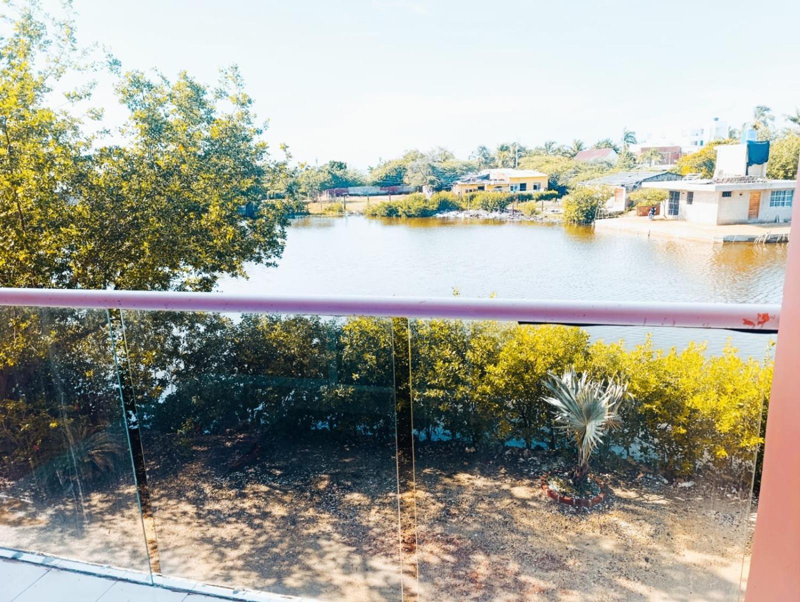 Harmony Deluxe Hotel