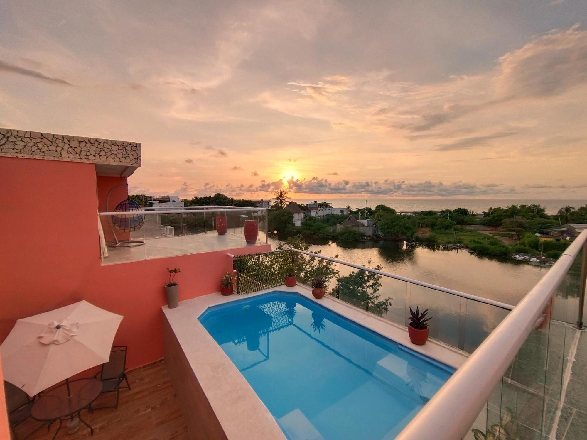 Hotel Harmony Deluxe *