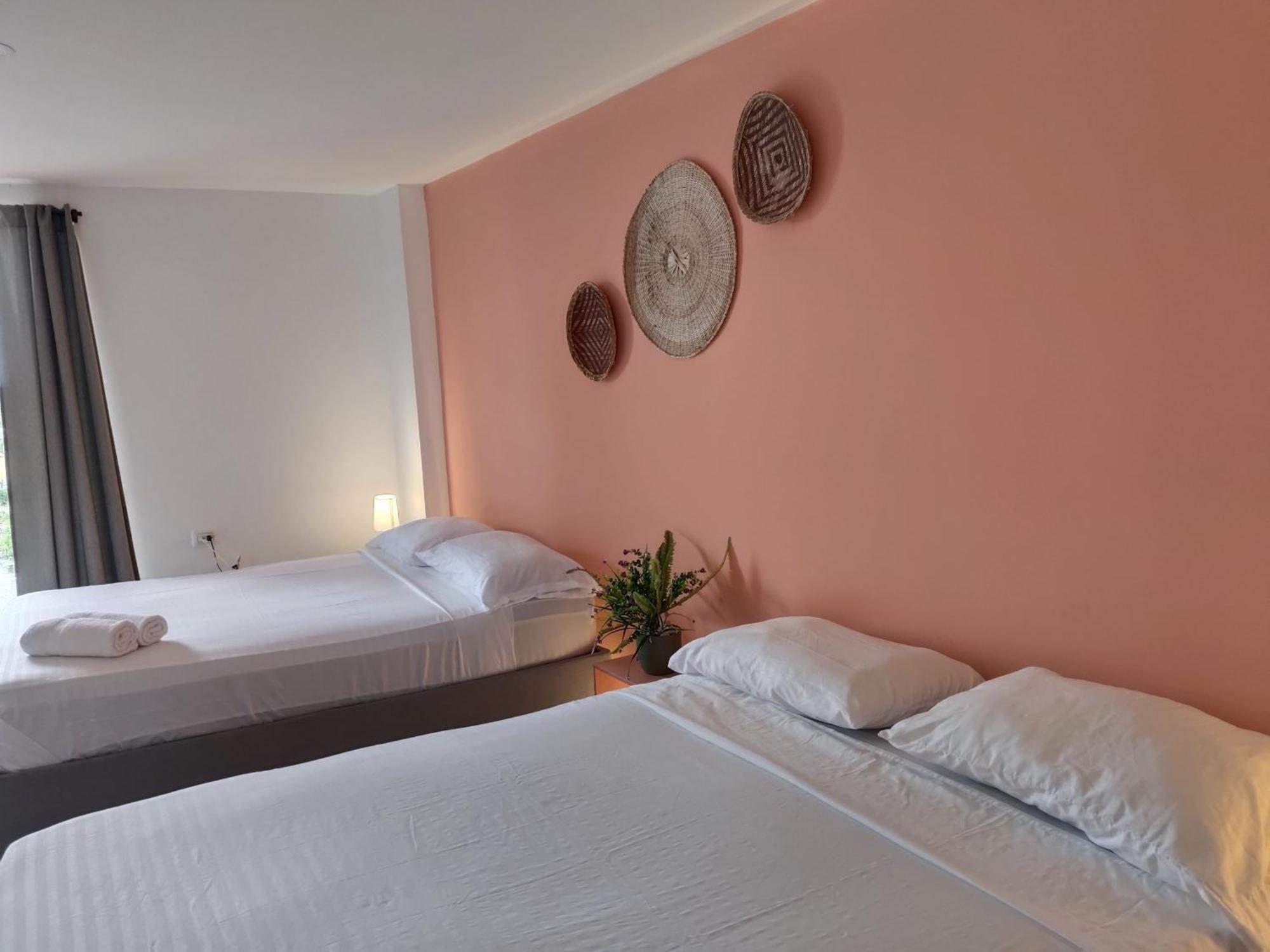 Harmony Deluxe Hotel *